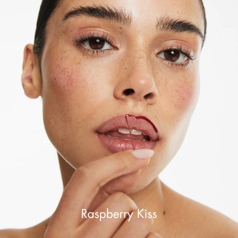 Model applying lip stain